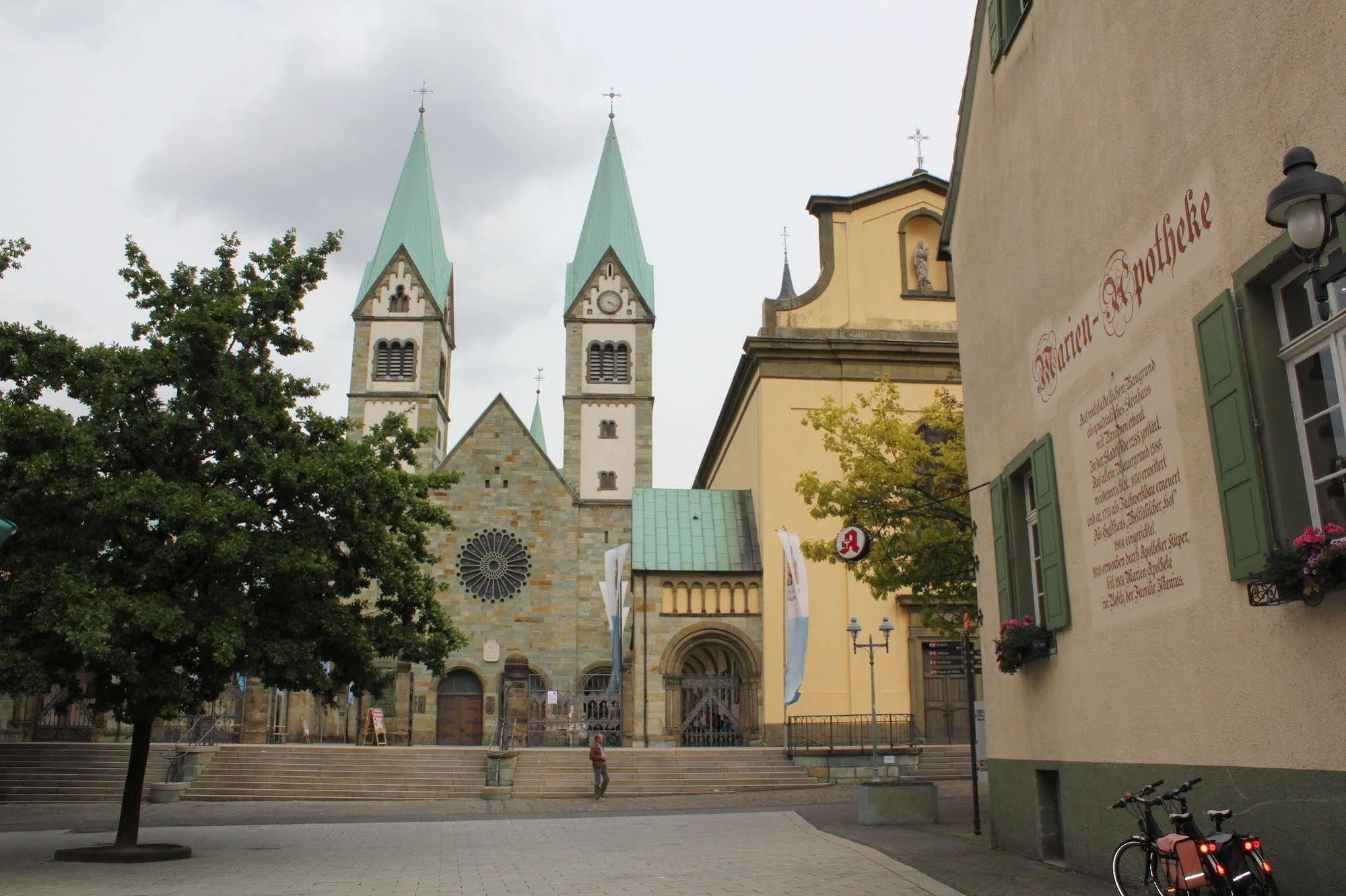Bartels Stadt-Hotel Werl Esterno foto